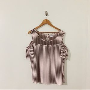 Red and white top with cutout sleeves!